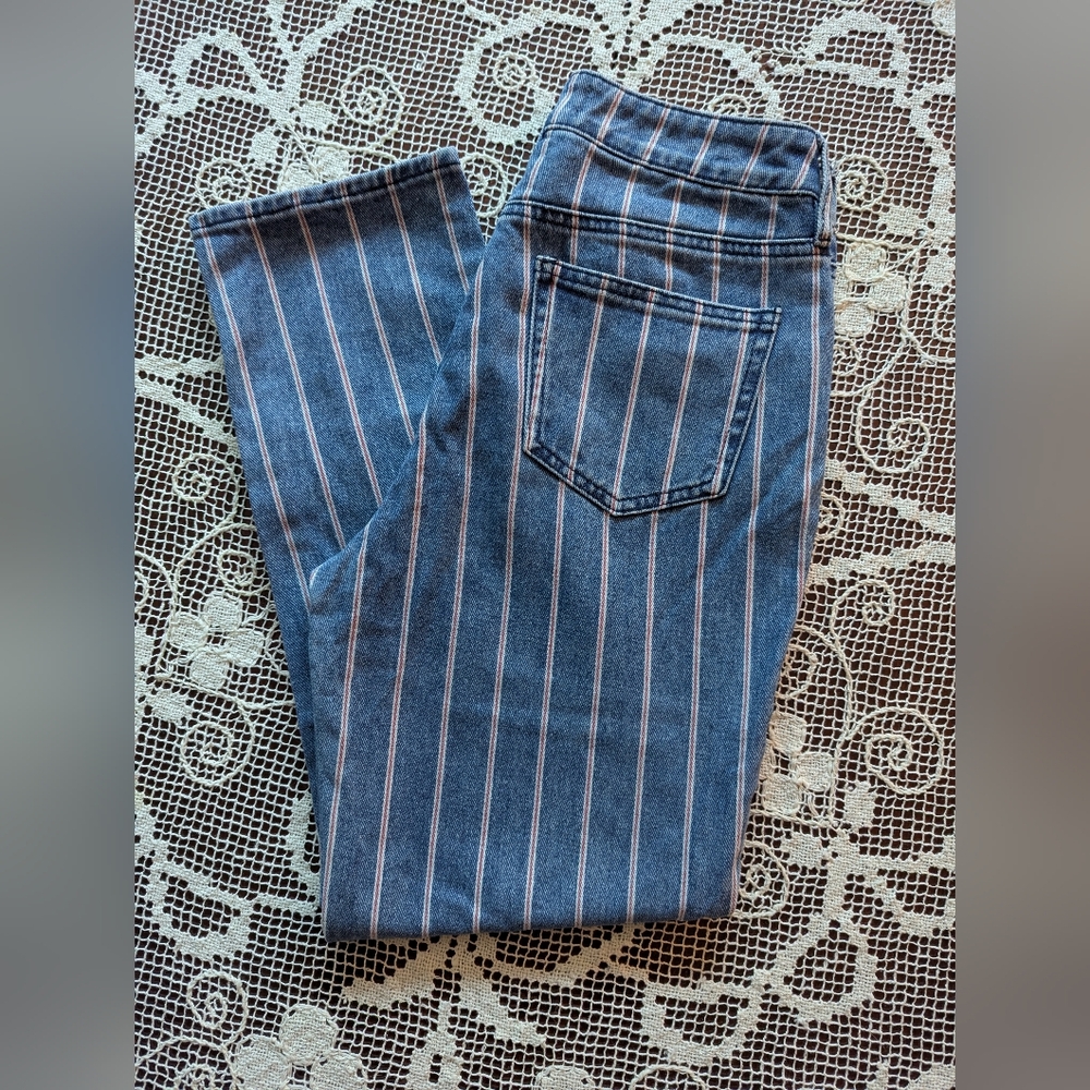 PacSun Mom Jean. Size 25